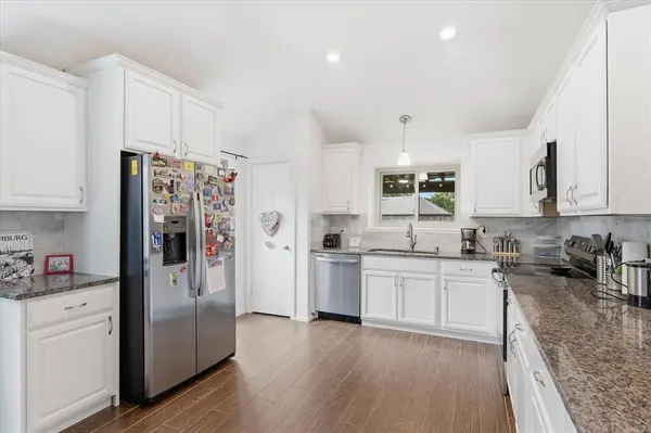 1614 Sunswept Terrace, Lewisville, TX 75077