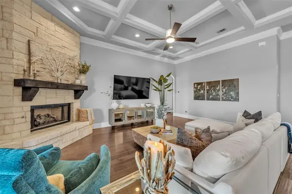 12109 Bella Brezza Drive, Fort Worth, TX 76126