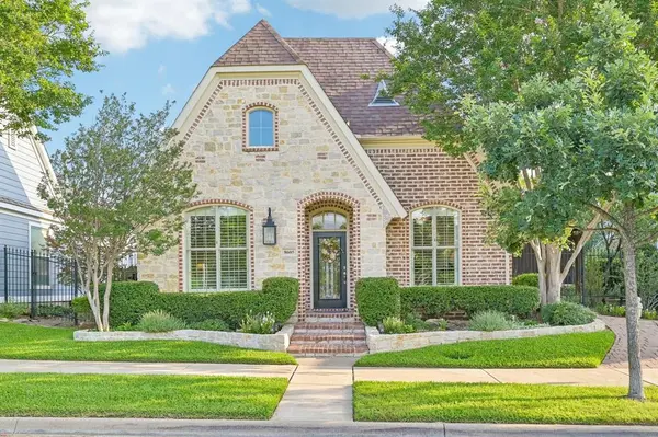 8605 Nichols Way, North Richland Hills, TX 76180
