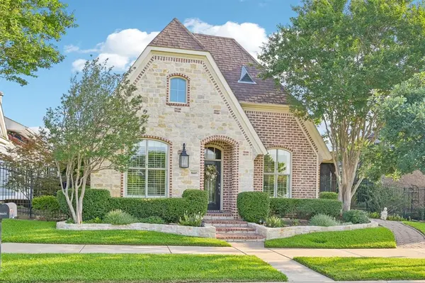 8605 Nichols Way, North Richland Hills, TX 76180
