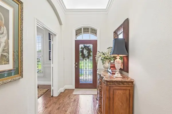 8605 Nichols Way, North Richland Hills, TX 76180