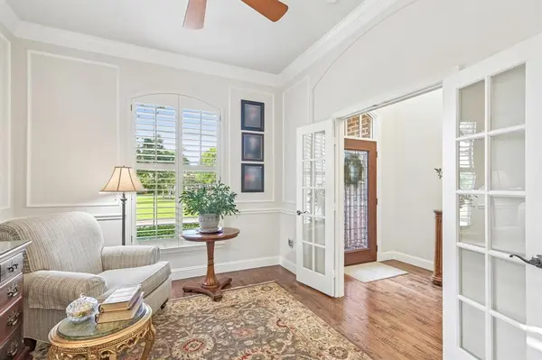 8605 Nichols Way, North Richland Hills, TX 76180