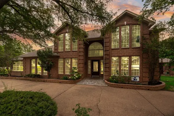 2312 Stonegate Circle, Denton, TX 76205