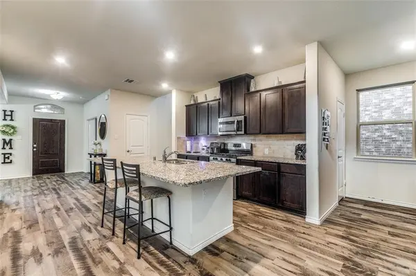 2416 Evening Stone Drive, Little Elm, TX 76227