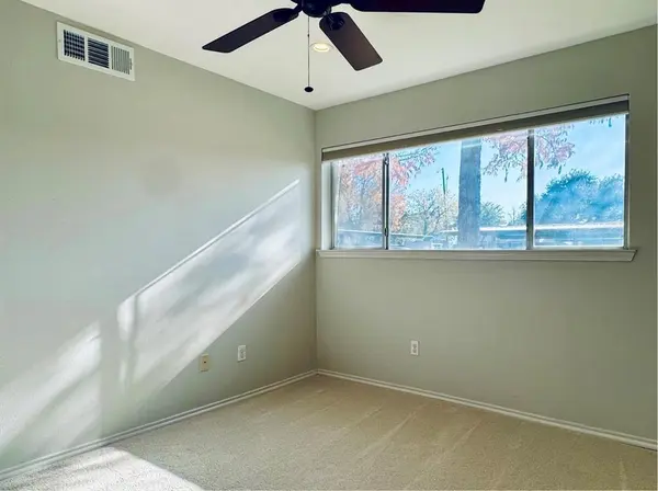 4616 W Lovers Lane #119, Dallas, TX 75209