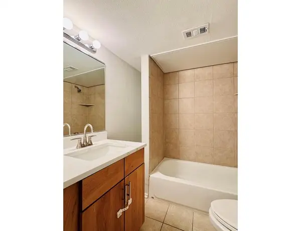 4616 W Lovers Lane #119, Dallas, TX 75209