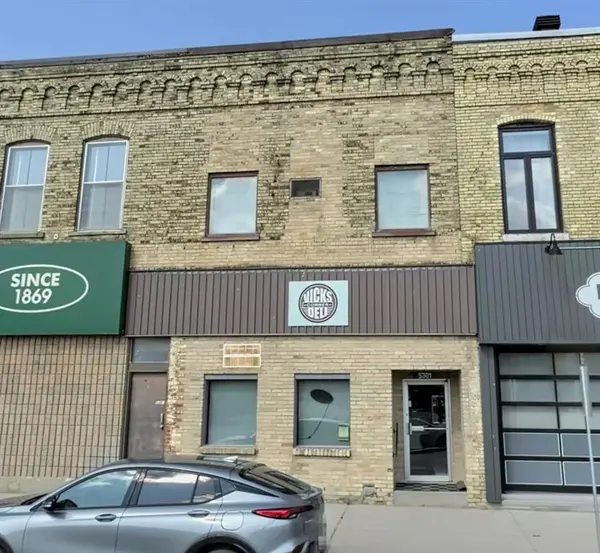 5301 NAUVOO Road #3, Warwick-watford, ON N0M 2S0