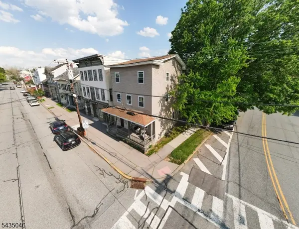 302 Front St, Belvidere Twp., NJ 07823