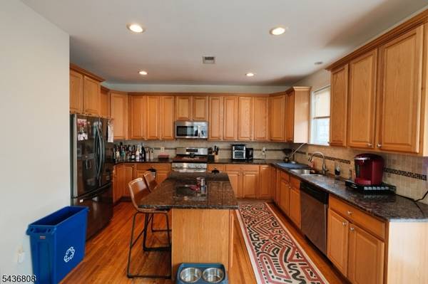 431 E 7Th St, Plainfield City, NJ 07060