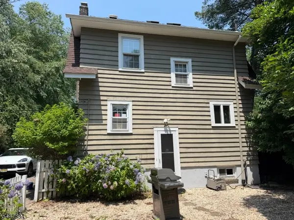 78 Meadowbrook Rd, Millburn Twp., NJ 07078
