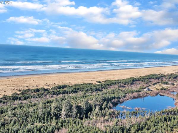 90589 CLARK RD, Warrenton, OR 97146