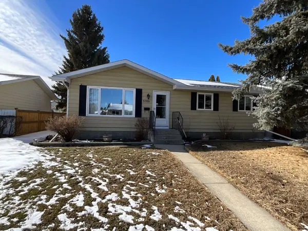 5316 Poplar AVE,  Blackfalds,  AB T0M 0J0