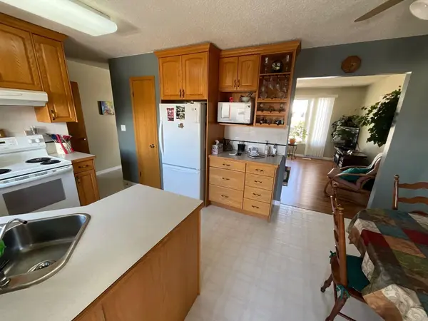 5316 Poplar AVE, Blackfalds, AB T0M 0J0