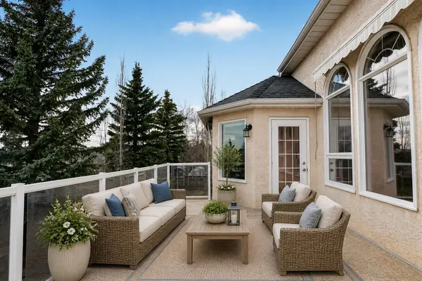 7051 Christie Briar MNR SW, Calgary, AB T3H2H5