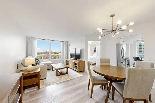 78 Harrison Garden BLVD #512, Toronto C14, ON M2N 7E2
