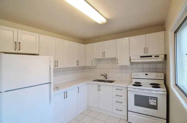 23 Grass Meadoway WAY, Toronto C15, ON M2H 2V4