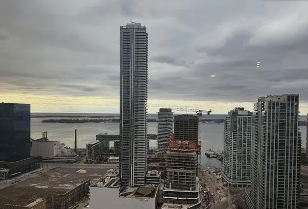 1 The Esplanade DR #2407, Toronto C08, ON M5E 0A8