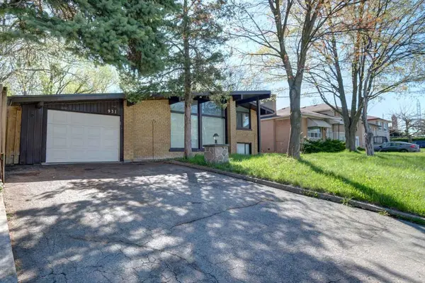 931 Willowdale AVE, Toronto C14, ON M2M 3C3