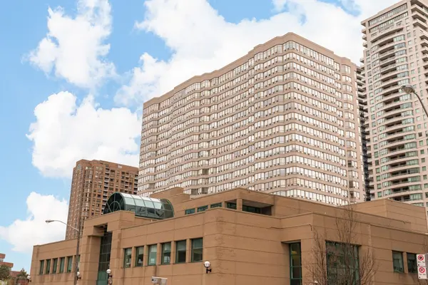 30 Greenfield AVE #903, Toronto C14, ON M2N 6N3
