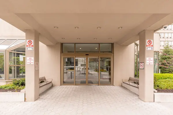 30 Greenfield AVE #903, Toronto C14, ON M2N 6N3