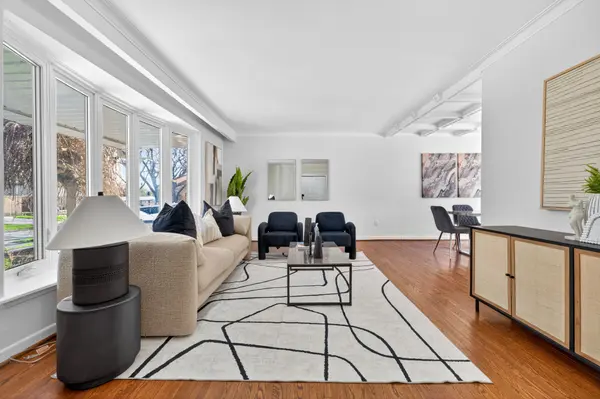 48 Bellbury CRES, Toronto C15, ON M2J 2J8