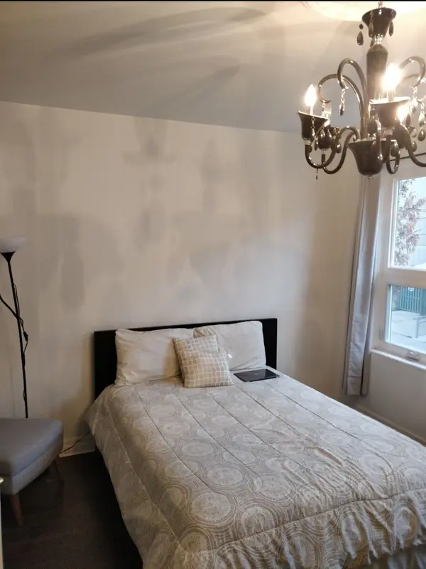 104 Bleecker ST #2, Toronto C08, ON M4X 1L8