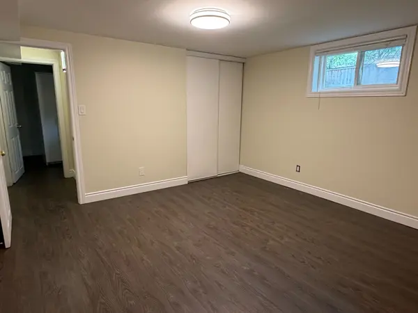 Lower 123 Searle AVE, Toronto C06, ON M3H 4B1