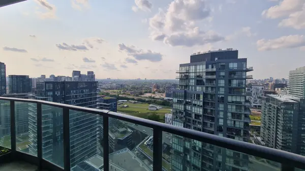 600 Fleet ST #3001, Toronto C01, ON M5V 1B7