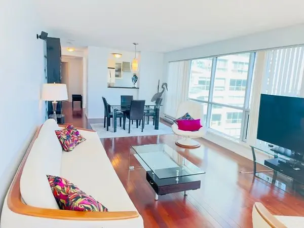10 Yonge ST #2702, Toronto C01, ON M5E 1R4