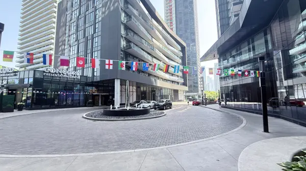 90 Queens Wharf RD #503, Toronto C01, ON M5V 0J4