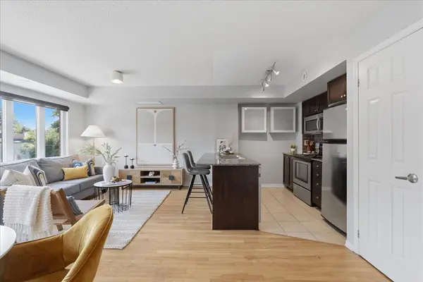 1 Ruttan ST #201, Toronto C01, ON M6P 0A1