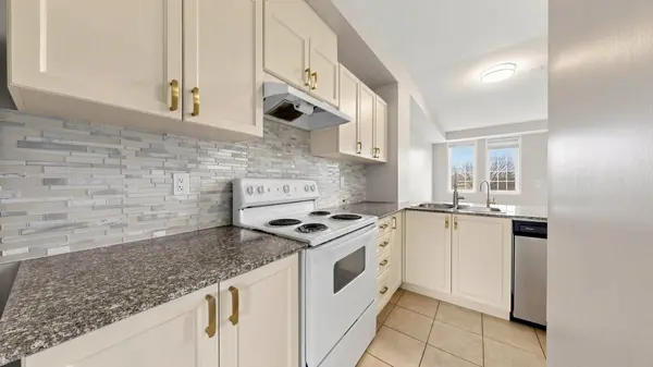 19 Island RD #34, Toronto E10, ON M1C 0E4