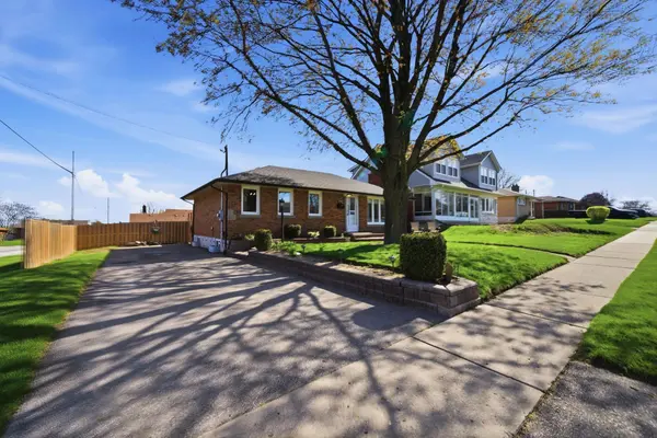 775 Emerson AVE, Oshawa, ON L1H 3L2