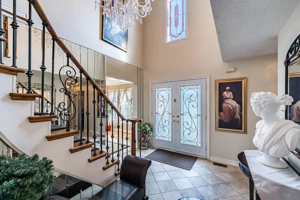 490 Old Harwood AVE, Ajax, ON L1T 3L1