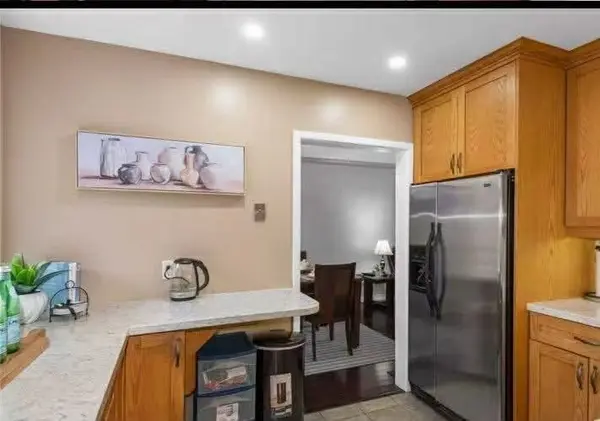 5 Heatherington DR #Main, Toronto E05, ON M1T 1N3