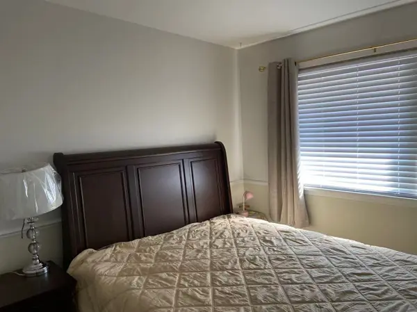 5 Heatherington DR #Main, Toronto E05, ON M1T 1N3