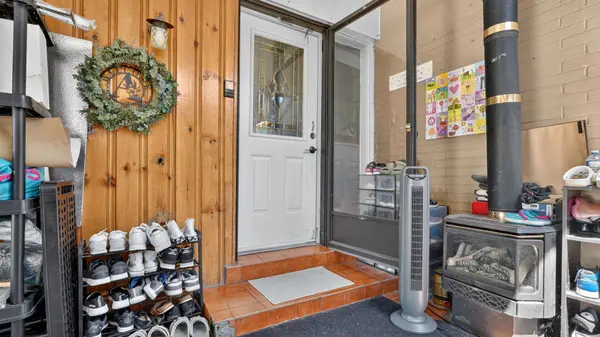 8 Bonnechere CRES, Toronto E09, ON M1K 4Y8