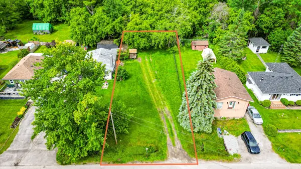 100 Dunkirk AVE, Georgina, ON L0E 1R0
