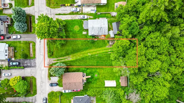 100 Dunkirk AVE, Georgina, ON L0E 1R0