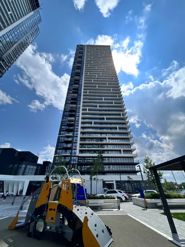 8 Water Walk DR #4309, Markham, ON L3R 6L4