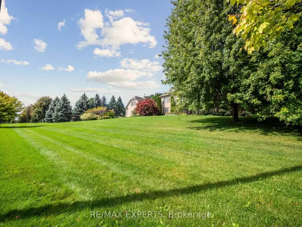 105 Eden Vale DR S, King, ON L7B 1L9
