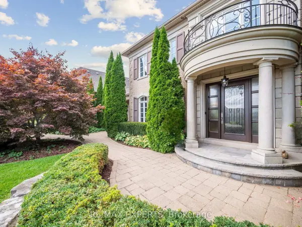 105 Eden Vale DR S, King, ON L7B 1L9