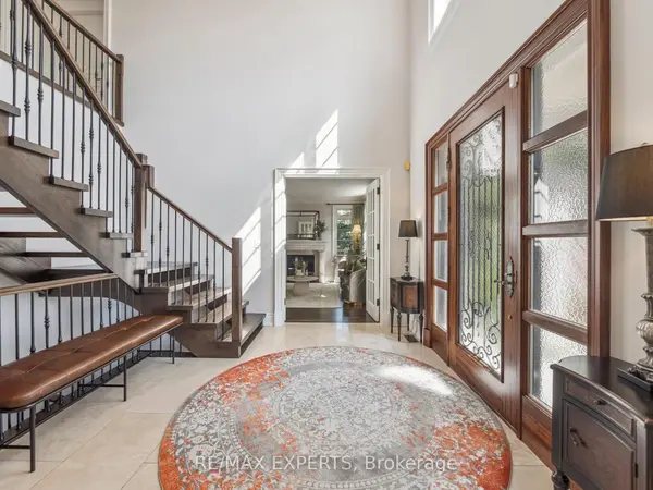 105 Eden Vale DR S, King, ON L7B 1L9
