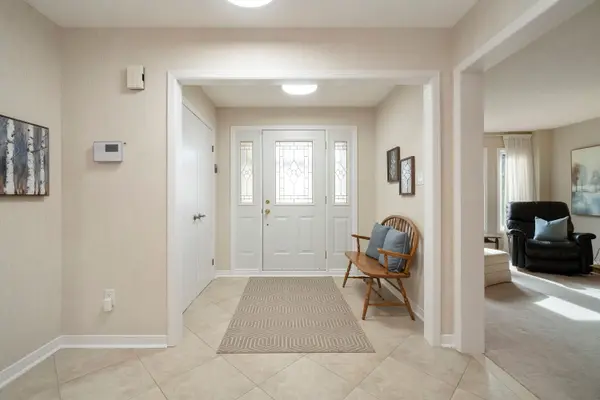 33 Carpenter CT, Markham, ON L3P 6W3