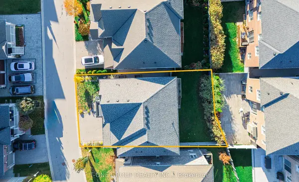 63 Ken Sinclair CRES, Aurora, ON L4G 3J1
