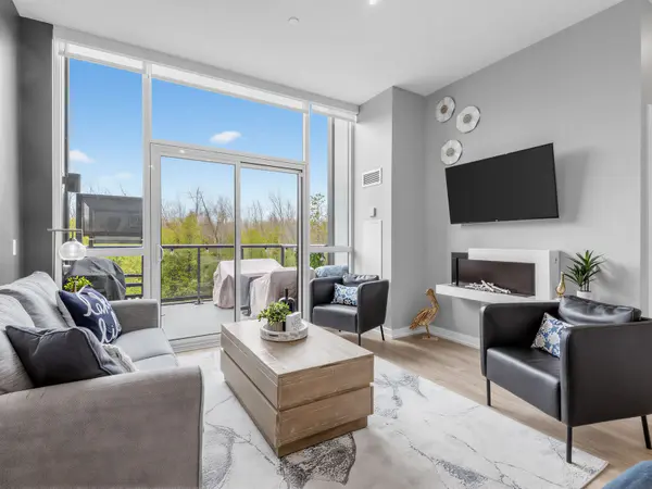 415 Sea Ray Ave AVE #438, Innisfil, ON L9S 0R5