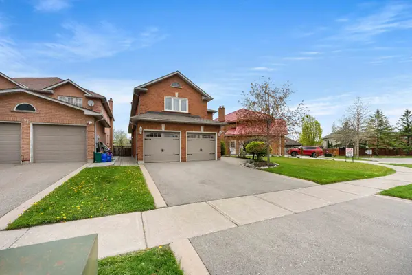 195 View North CT, Vaughan, ON L4L 8S3