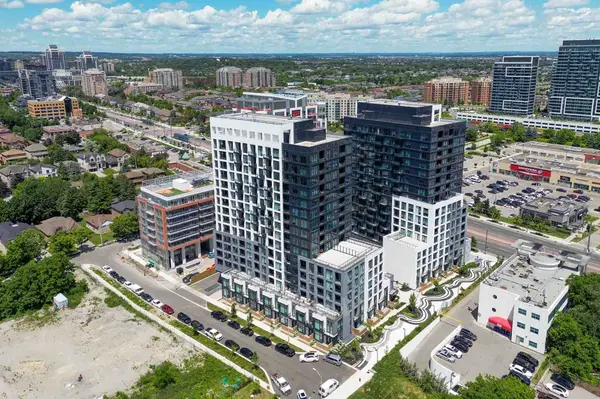 8886 yonge ST #1806, Richmond Hill, ON L4C 1Z8