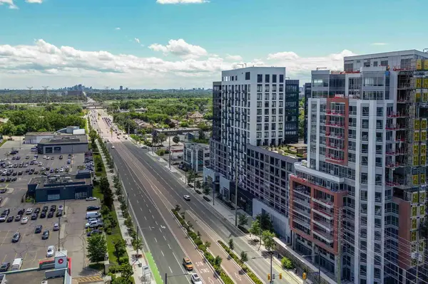 8886 yonge ST #1806, Richmond Hill, ON L4C 1Z8
