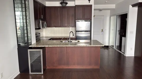 9245 Jane ST #701, Vaughan, ON L6A 0J9